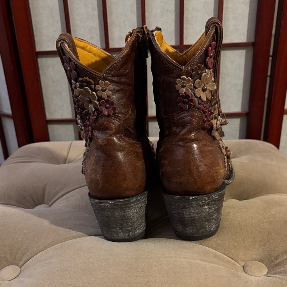 Old Gringo Brown Floral Ankle Boots - Picture 2 of 7